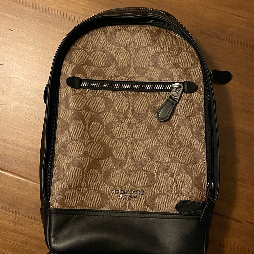 COACH PACK BRAND NEW WITHOUT TAG